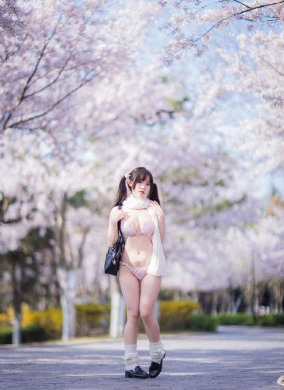 日韩精品在线直播