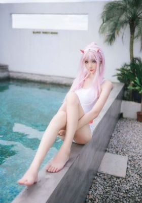 美丽俏佳人
